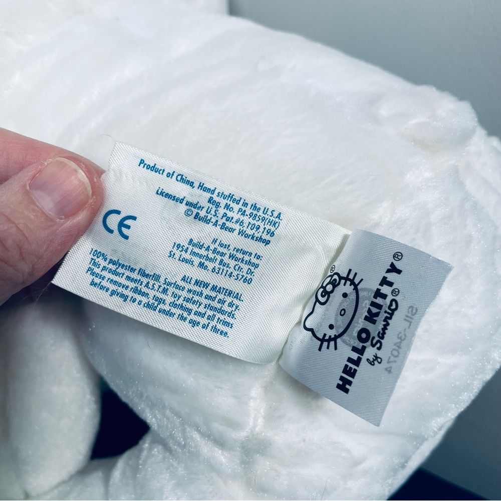 Build-A-Bear Workshop Hello Kitty Plush – Sanrio (2010) - Picture 11 of 12